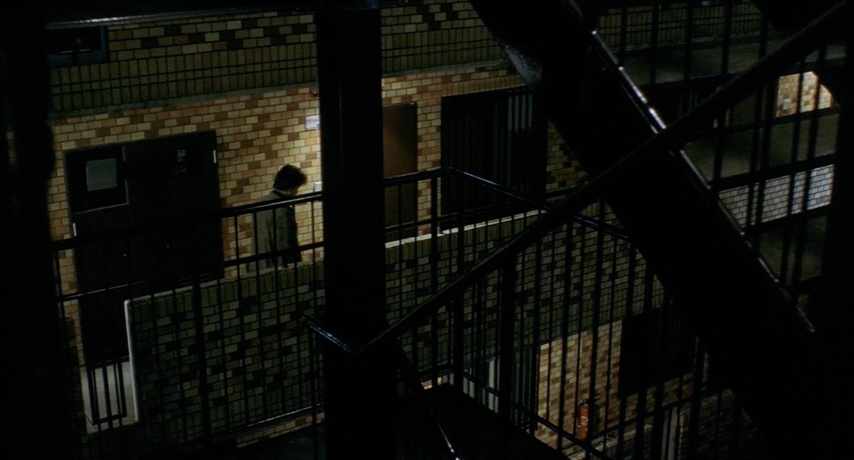 Background X shapes I noticed (3/5)Skirt pattern/bag straps/cord+hangar/railings