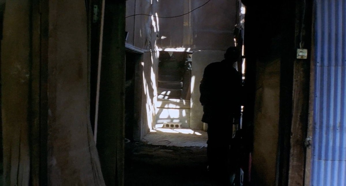 Background X shapes I noticed (4/5)Table crossbar/shadows/planks+railings/planks