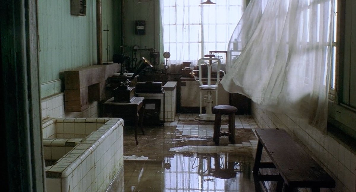 Background X shapes I noticed (5/5)Stool crossbar/cut/chair+apron/chair crossbar