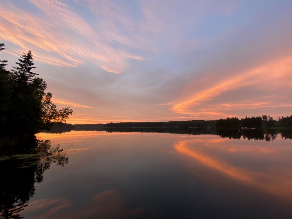 THE_Mr_Berlin's tweet photo. Crappie lake weekends are the best.
#crappiefishing #sunsetfishing #minnesotasunset #lakesunset #mnlakelife #upnorth #superiornationalforest #brittmn #exploremn #onlyinmn #findyourtruenorth https://t.co/6TczAQTHWE