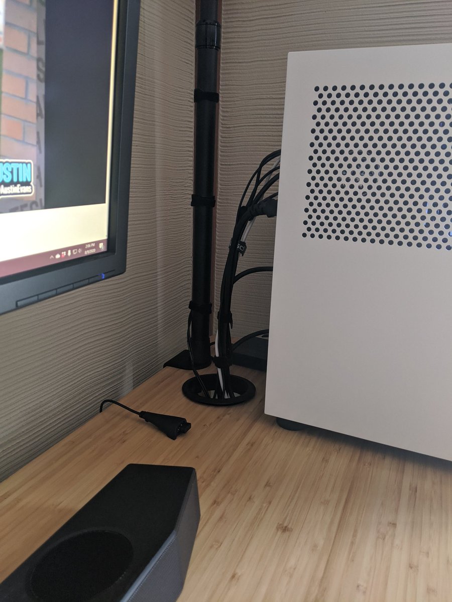 JasenHicks's tweet photo. Straight outta Japan for @bitwitkyle - need to tighten up the USB charging cable for my @SennheiserUSA #GSP370 but my rig update is complete. #3950x #2080Super @SligerDesigns @ASUS_ROG @CORSAIR @Logitech @wasdkeyboards https://t.co/E8Uwddpw7j