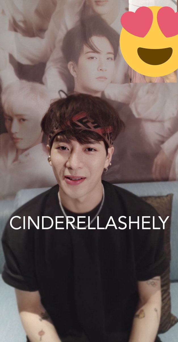 ก็คือนี่เล่นไปสามมุก 😂😂😂😂
1- เธอคิดว่าฉันเปลี่ยนไปไหม? ฉันไม่เคยเปลี่ยนใจจากเธอนะ
2- If you were vegatable, you would be cute-cumber
3- เธอเจ็บไหมอะ? ตกลงมาจากสวรรค์ข้างบนอะ😂

🙏🏻🙏🏻🙏🏻🙏🏻🙏🏻 พิแจ็คคือแบบบบบ โอ้โนววววๆๆ ฮืออออ คลิปน่ารักมาก เดี๋ยวลงให้ดู #JacksonWang #王嘉尔