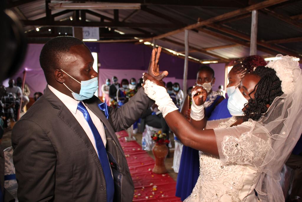 Kiipsang1's tweet photo. In honor of You Marcellus and your wedded wife Vivian,I tweet this picture to Congratulate you, God bless you. https://t.co/SwihSLCGNd