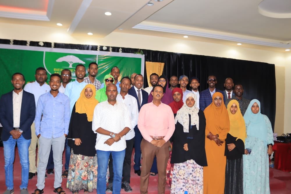 mudullood's tweet photo. Casha sharaftii xalay ay xildhibaanada u sameeyeen dhallinyarada. #Mudullood2020 https://t.co/Zc4EV6xks7