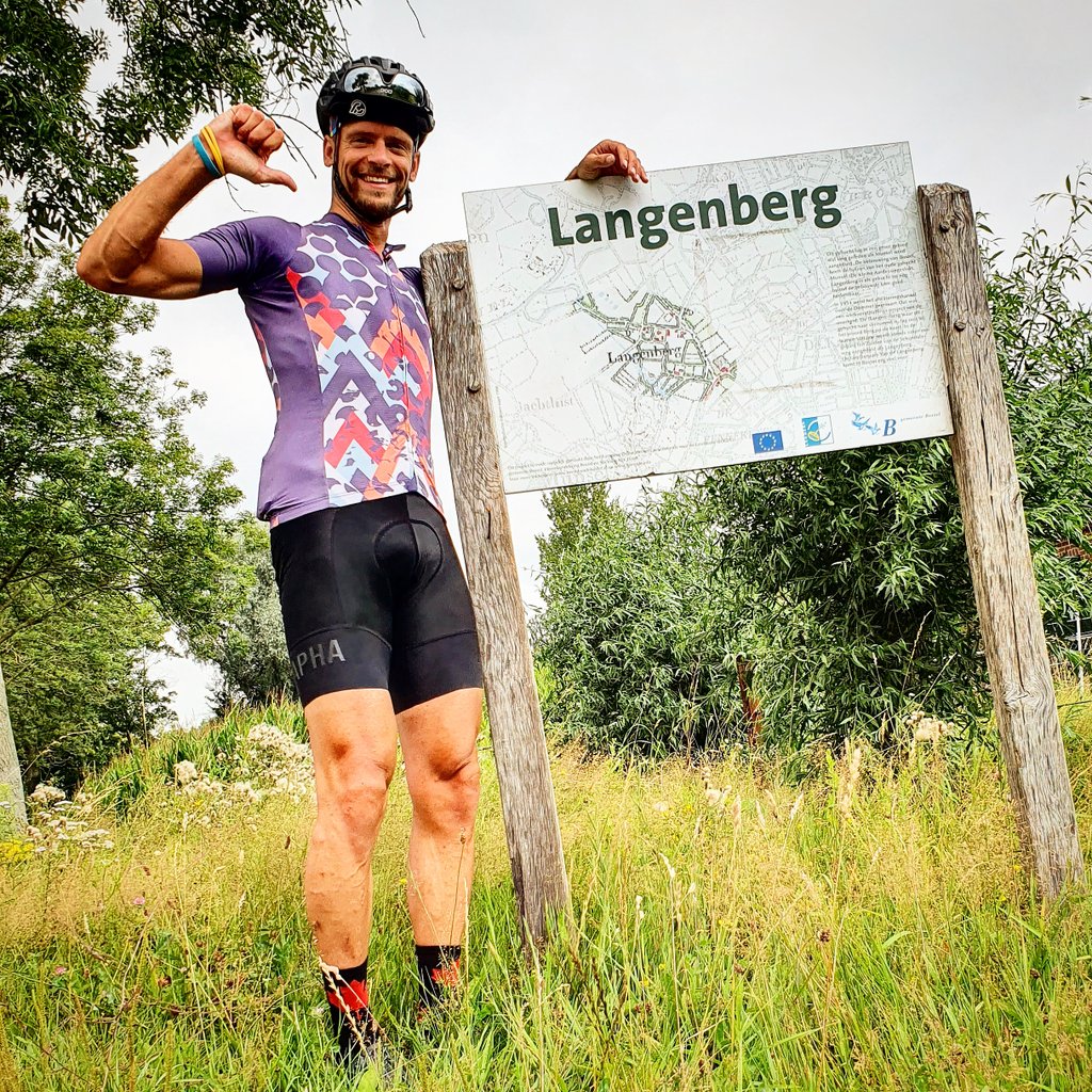 "Be yourself! Everyone else is already taken!" 😉👌