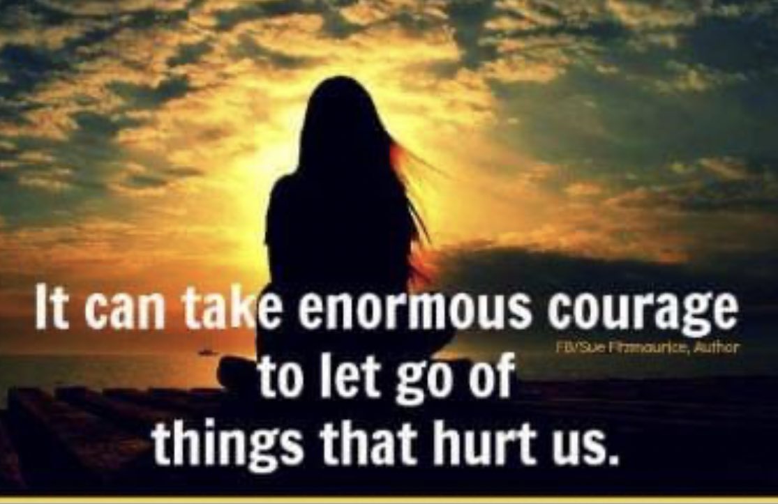 carlaacarlson's tweet image. It can take enormous courage to let go of things that hurt us. #Courage #JustLetGo #Motivation #ThinkBIGSundayWithMarsha