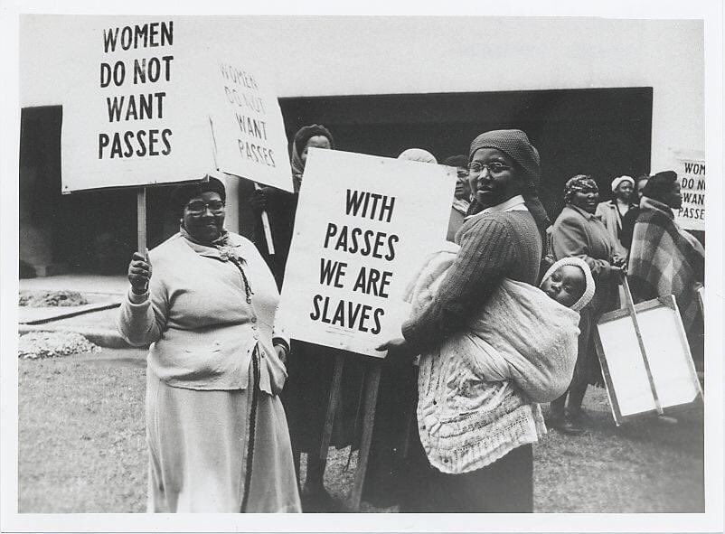 City_Ekurhuleni's tweet photo. On 9 August 1956, about 20 000 women marched to the Union Buildings in Pretoria to protest against legislation aimed at tightening the apartheid government's control over the movement of black women in urban areas. Happy #WomensDay2020 Mbokodo, igama lamakhosikazi Malibongwe!✊🏽🇿🇦 https://t.co/5NQ63YTkaf