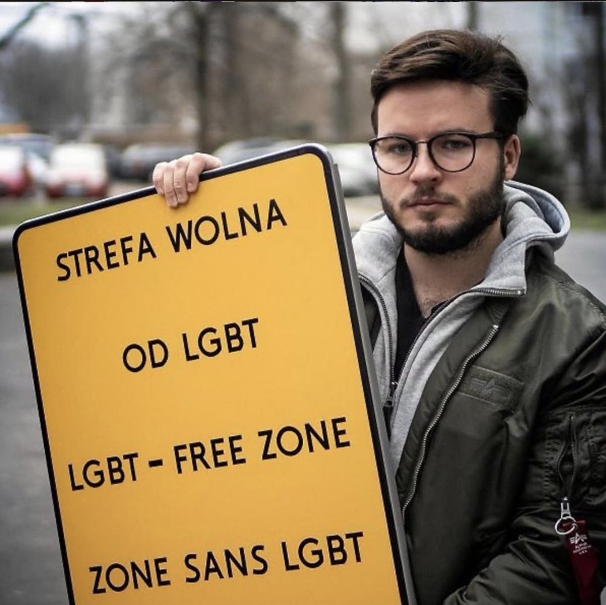 iEatBam's tweet photo. #LGBTinPoland #PolishStonewall https://t.co/gGIQqM57tt