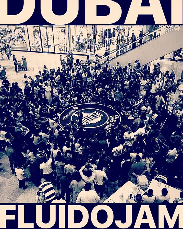 resort7983's tweet image. #DUBAI #FLUIDOJAM @FLUIDOWEAR 
 The art of Getting things done...I see all these people together and I feel blessed.Behind the scenes, on the stage, online and offline, in Asia, Europe or Middle East doesn’t matter.what I know is we are all learning to be better humans.