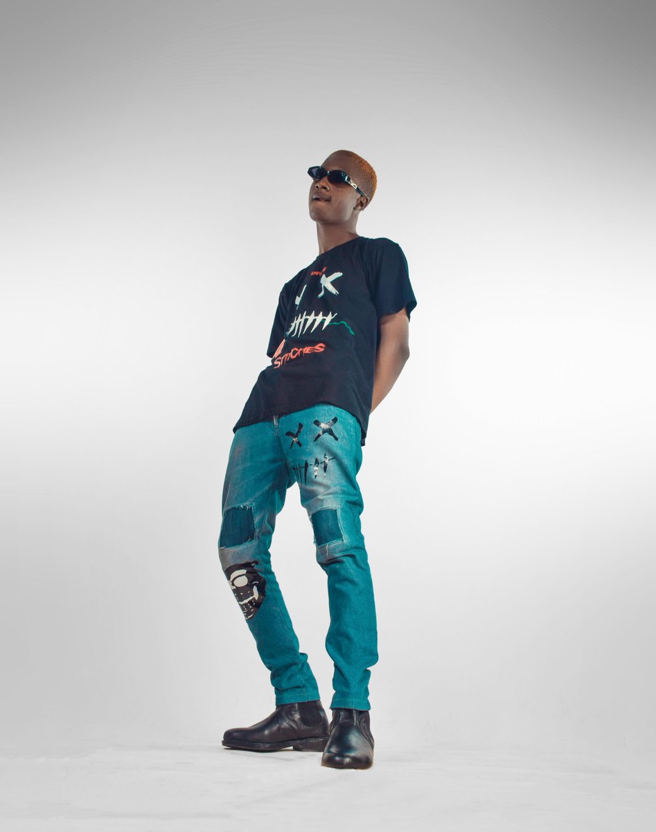 IxStitches's tweet image. 1/4 SS20 DROP CONSTRAINTS PRE-ORDER PRICE 9000NGN, STOCK PRICE TO BE RELEASED SOON.