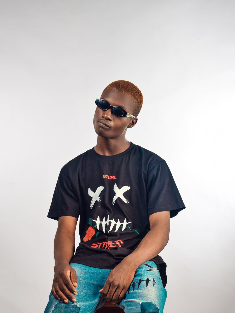 IxStitches's tweet image. 1/4 SS20 DROP CONSTRAINTS PRE-ORDER PRICE 9000NGN, STOCK PRICE TO BE RELEASED SOON.