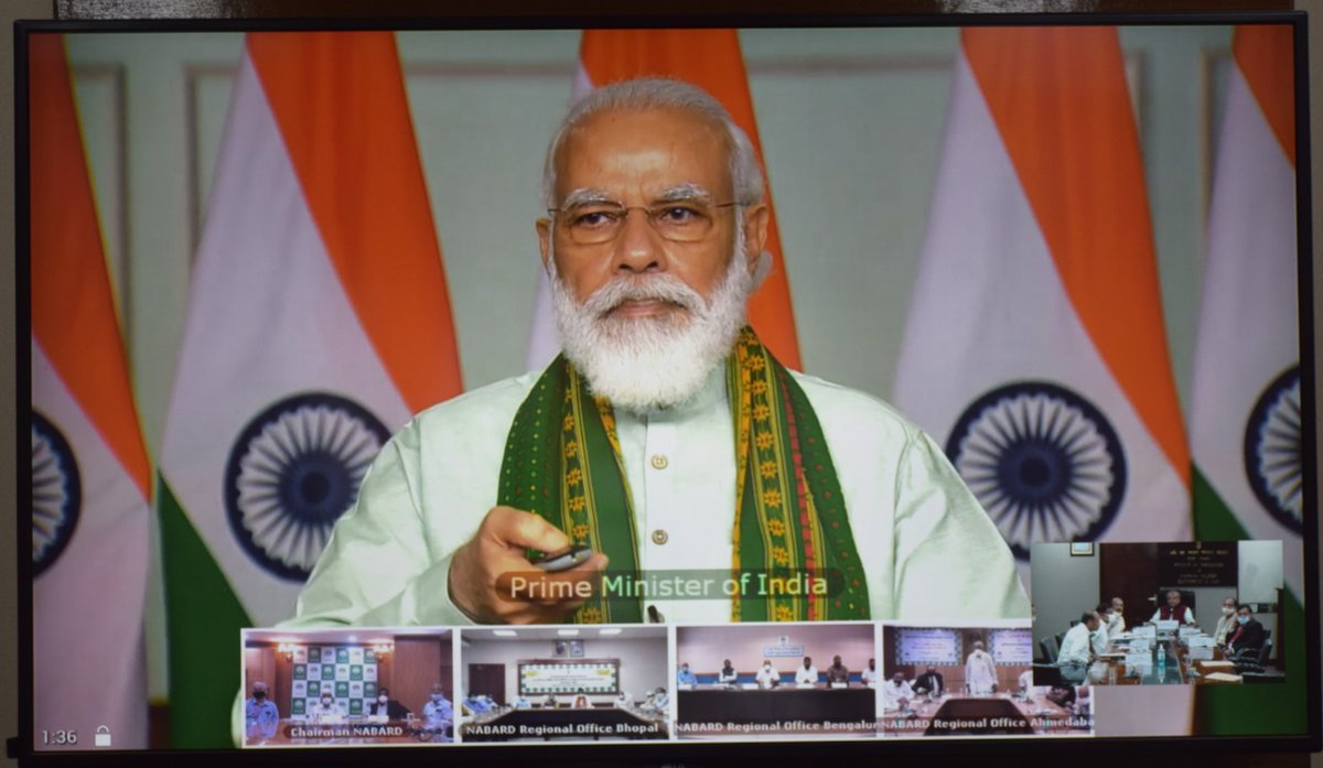 nstomar's tweet photo. प्रधानमंत्री श्री @narendramodi जी द्वारा आज ‘पीएम-किसान योजना’ के अंतर्गत देश के 8.5 करोड़ किसानों के खातों में 17,000 करोड़ रुपये सहायता राशि ट्रांसफर की व एग्रीकल्चर इन्फ्रास्ट्रक्चर फंड के तहत एक लाख करोड़ रुपये की वित्तपोषण सुविधा की भी शुरुआत की। 

#AatmaNirbharKrishi https://t.co/H2pxbsSoSC