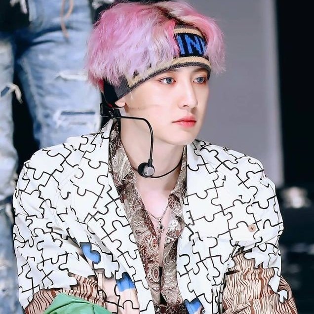 superiorloey's tweet photo. EXO looks sooo fineee with headbands 😩 ; https://t.co/0z83NlKJXC