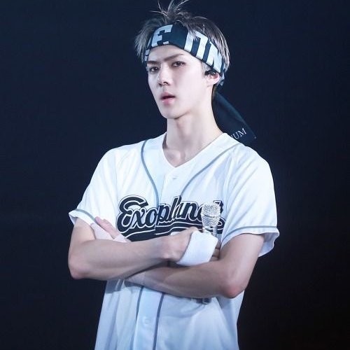 superiorloey's tweet photo. EXO looks sooo fineee with headbands 😩 ; https://t.co/0z83NlKJXC