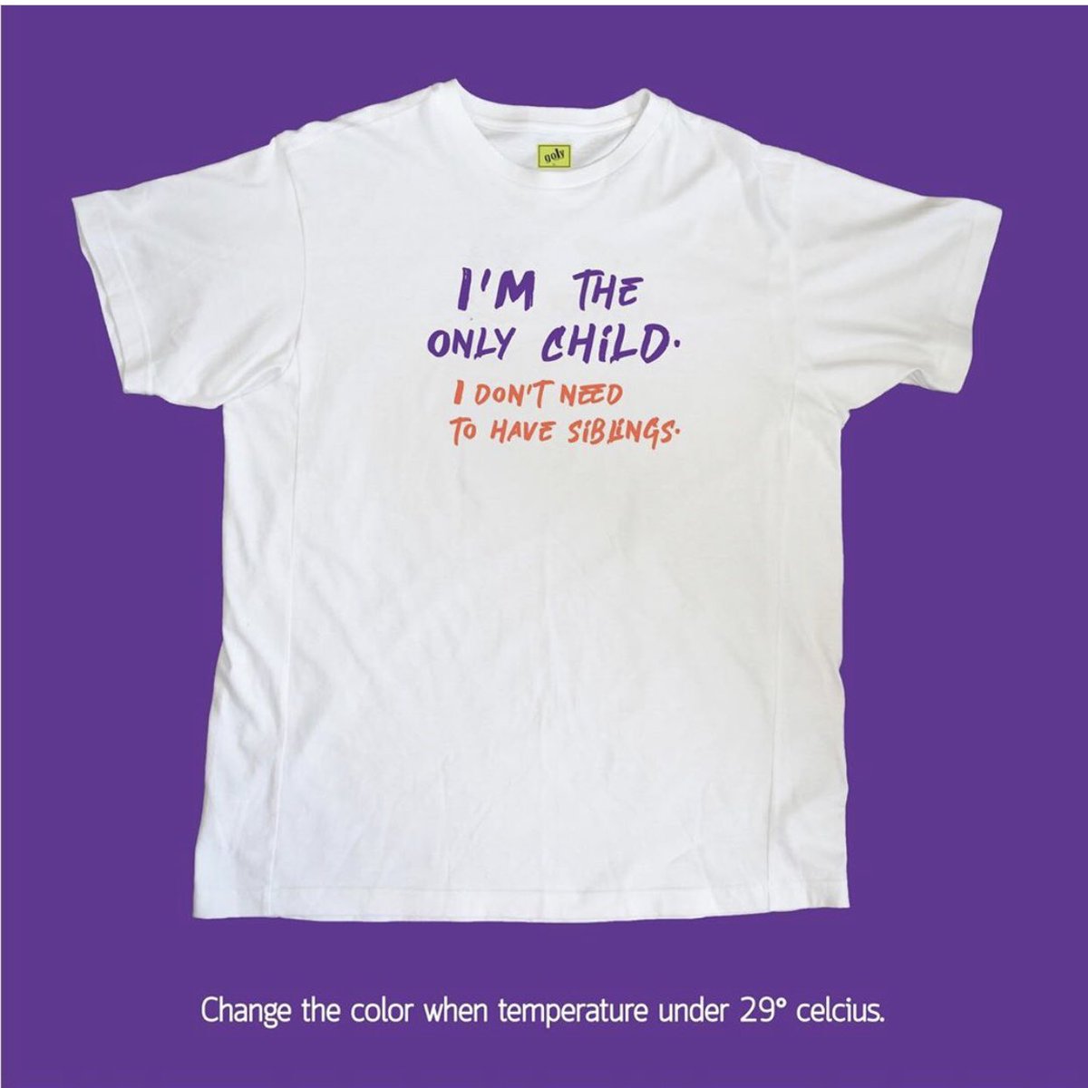 ppetchsp's tweet image. ‘ เสื้อแบรนด์ goly.bkk ‘ 
ㅡ มี 2 แบบ ได้นำเทคโนโลยีเปลี่ยนสีตัวอักษรด้วยอุณหภูมิ เมื่ออุณหภูมิต่ำกว่า 29 องศาเซลเซียส เป็นอะไรที่พิเศษมาก✨
💸 ราคา 520 บาท
🛒 เปิดพรีตั้งแต่วันนี้จนถึงวันที่ 1 กย. 63

; #GulfKanawut #ลูกบอลของคุณบิ๊กกลัฟ