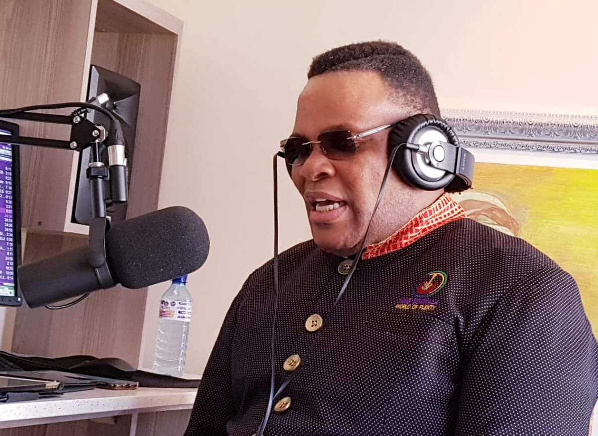 MatlaLentoa's tweet photo. You need the voice of God everyday.
#KingSomnala
#LordsDay
#IzwelenalaFM
#AngelicPropheticMove https://t.co/JwpNPUcsXw