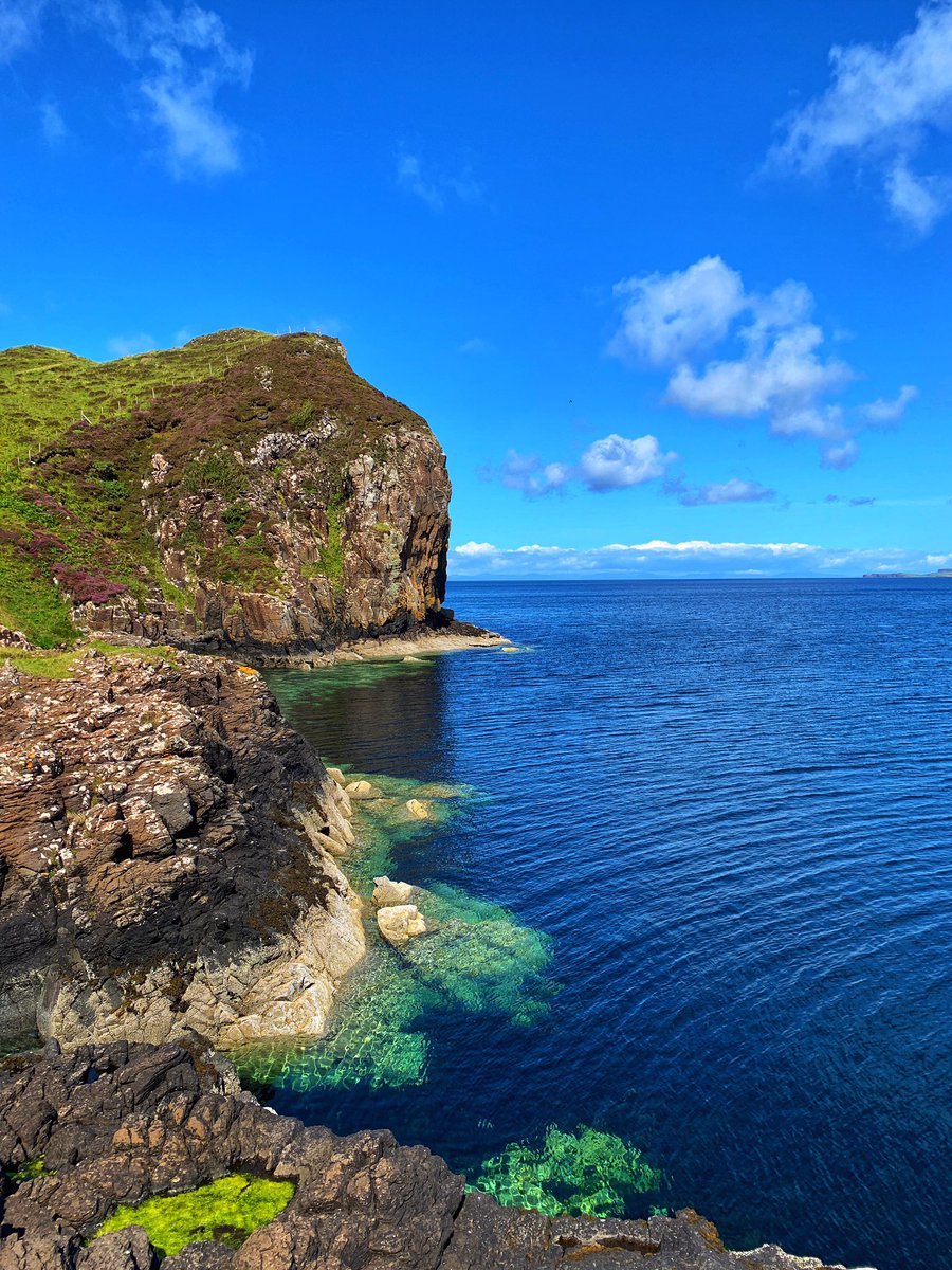HillstoneLodge's tweet photo. Found a lovely spot for a bit of fishing yesterday only a short walk from the lodge. Despite a couple of knots in the line, still managed to catch a pollock...
#beginnerluck #fishing #fish #walking #skye #scotland #bnb #bedandbreakfast #guesthouse #staycation #sunnyweather https://t.co/jr3Nr8eqk8