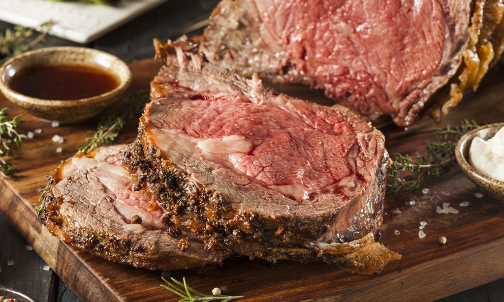 Welcoming Sunday with exquisite roast dinner! 
Book your table now.