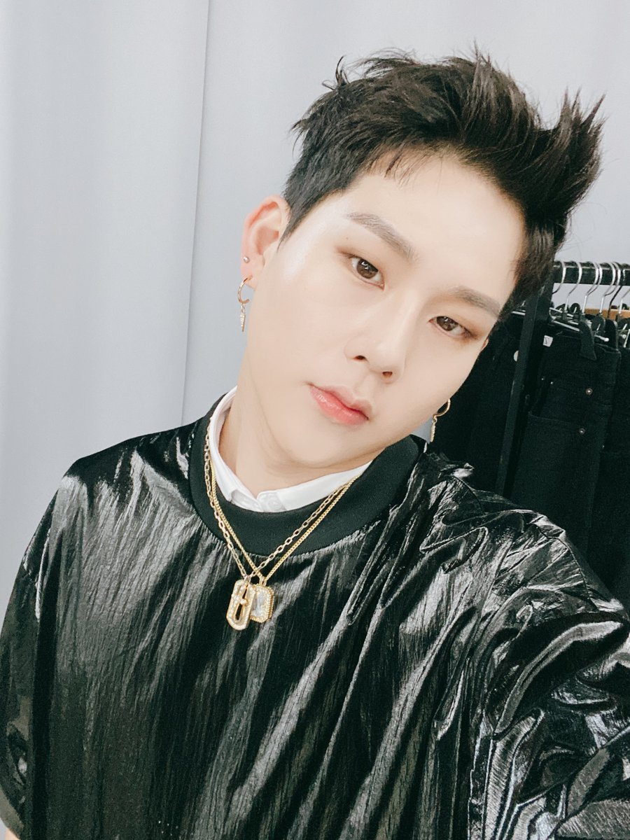 OfficialMONSTAX's tweet photo. [#주헌] 오늘 너무 즐거웠고 모니터 밖으로 
함성소리 너무 잘들었어 몬베베🖤고맙고 Stay safe!!
#monstaxlivewithluv https://t.co/bb62LHPgwP
