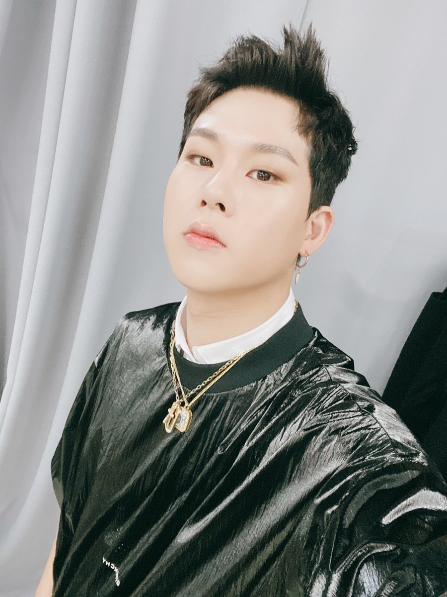 OfficialMONSTAX's tweet photo. [#주헌] 오늘 너무 즐거웠고 모니터 밖으로 
함성소리 너무 잘들었어 몬베베🖤고맙고 Stay safe!!
#monstaxlivewithluv https://t.co/bb62LHPgwP