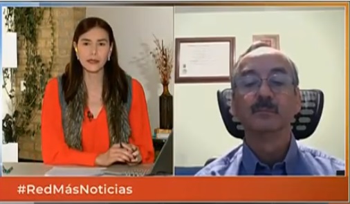 RedMasNoticias's tweet photo. 📺#EnVivo | "Solo hasta el 15 de agosto se revisará en la mesa de trabajo la posible apertura del aeropuerto en Bogotá": Gustavo Toro, presidente de @Cotelcolombia, al hablar de la crisis del sector.

#YouTubeLive ⭕️ https://t.co/XyaeiFyTSK / Canales 107 y 1007 HD de Claro. https://t.co/5fgxTRnvIW