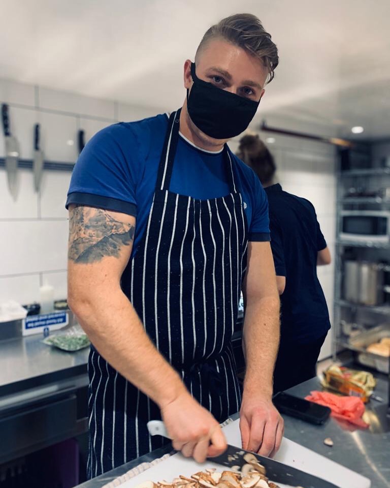 What's cooking, good-looking? A peek into the kitchen where our A-team is working hard from early morning prepping for this evening. Curious to see them in action? #cooking #chef #kitchen #londonvooking #funatwork #cookinglover #northlondon #kentishtown #fun