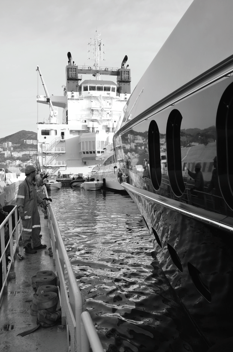 DYTUSA's tweet photo. At DYT, safety always comes first. From pre-cruise checks to submerge protocol to Covid-19 hygiene, we’ve got you covered. Plan to sail, sail to plan.
#heritage #dyt #safety #protection #Covid-19 #semisub #floflo #yachting #dockwise #yachttransport #superyachttransport https://t.co/eZSzg1UqTH