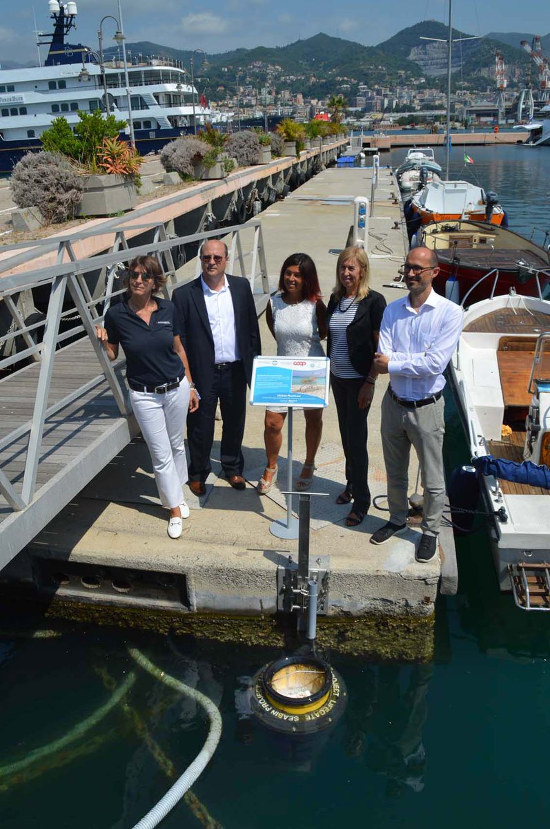 Coopitalia's tweet image. Continua il tour di #Coop e @lifegate! Oggi siamo alla Marina di Sestri Ponente a #Genova per installare un altro #Seabin. Segui le prossime tappe: e-coop.it/progetto-le-no…
#CoopAmbiente #LifeGatePlasticless