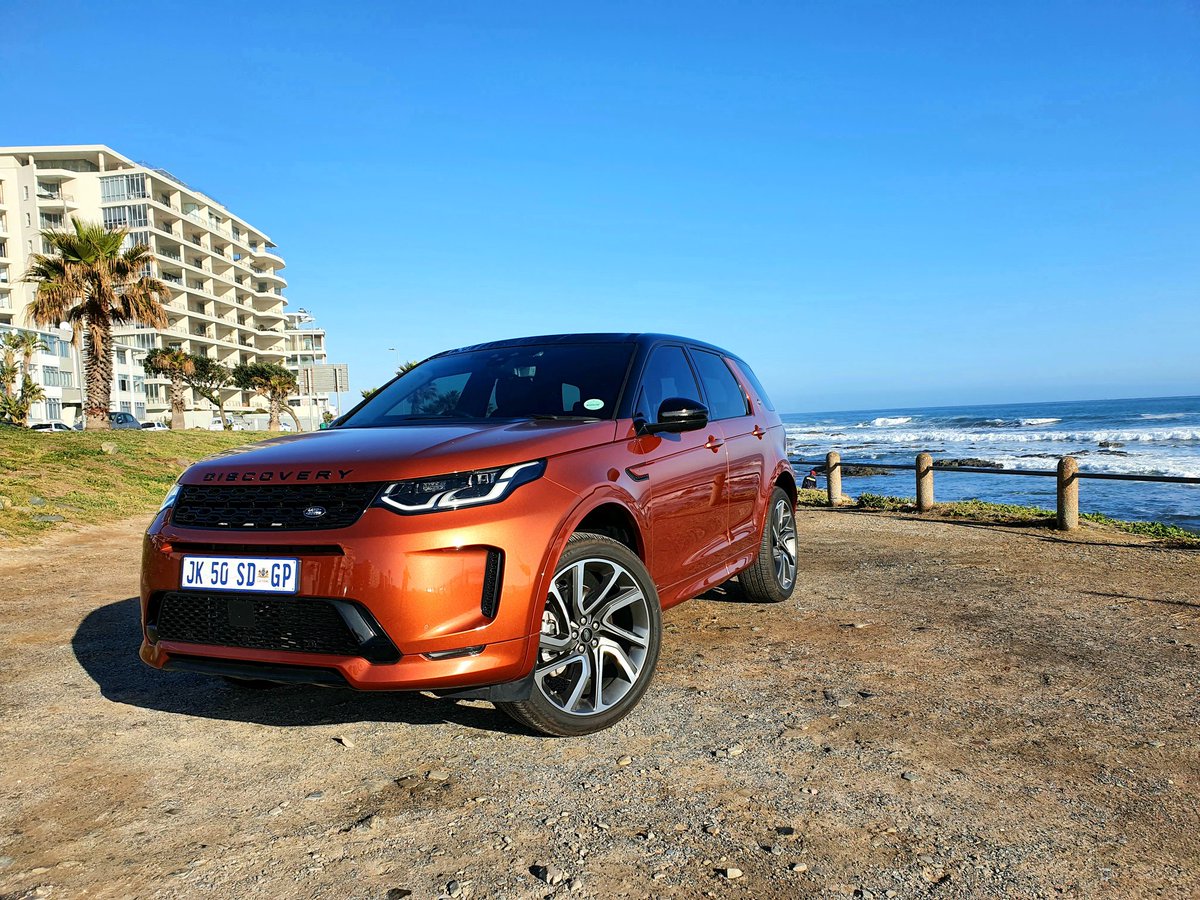 Orange is the new black.
#LandRover #DiscoverySport