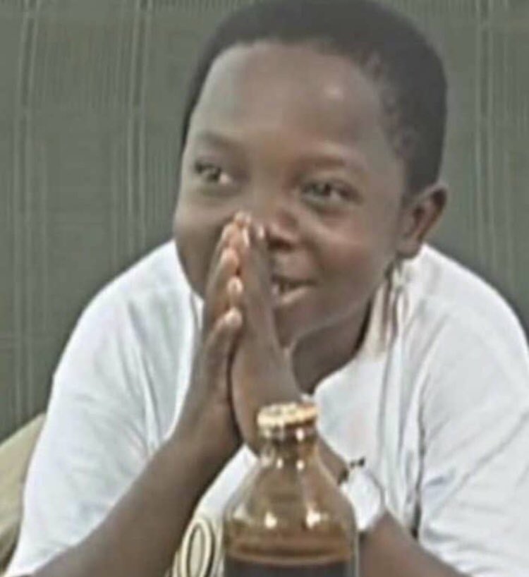 iambrokofi's tweet image. Imagine Jesus coming out of his room and then goes like “Father! Father! Where are you?” And an angel randomly responds... “Father is in the parlor with 24 elders” 
Eiiii who is your Father? Shebi you don’t fear God? #hebrews1v5