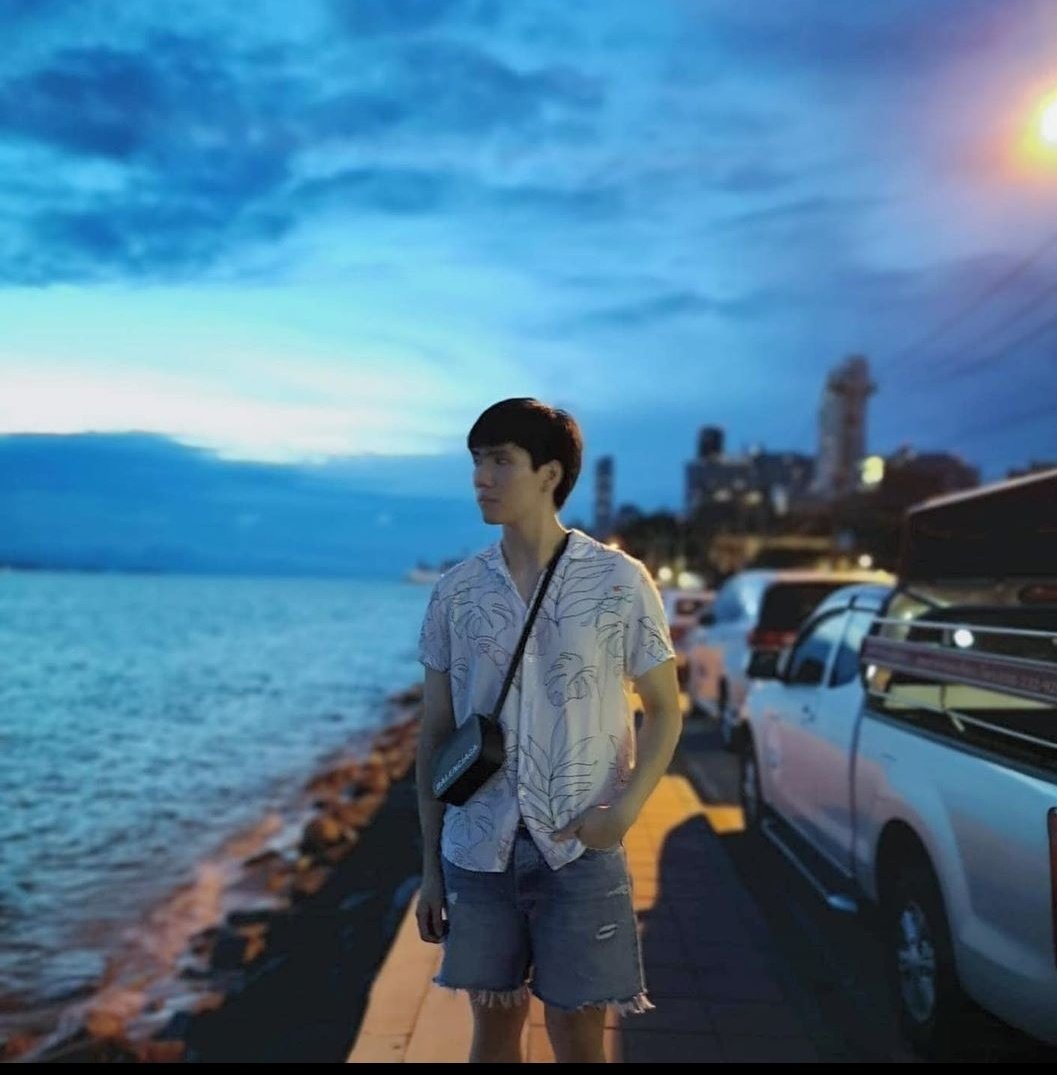 EverythingPoom's tweet photo. พบหนุ่มหล่อ 1 อัตรา​
IG : poomlimited 
#ภูมิลิติเต็ด 
#RedwoodTalent https://t.co/qirucFDLOL