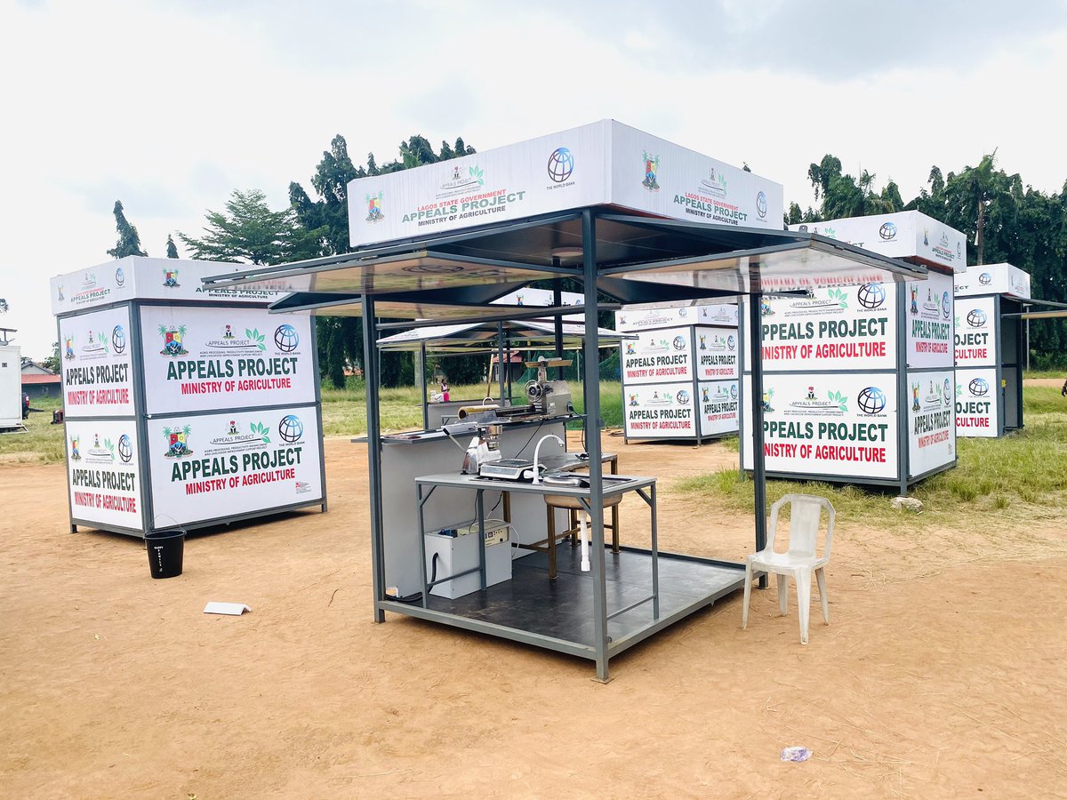 gboyegaakosile's tweet photo. Over 2,700 farmers in Lagos State would today receive agricultural inputs and productive assets under the State Government 2020 Agricultural Value Chains Empowerment Programme being held today at the Police College Lagos. 

#ForAGreaterLagos https://t.co/WnyB7vZvnX