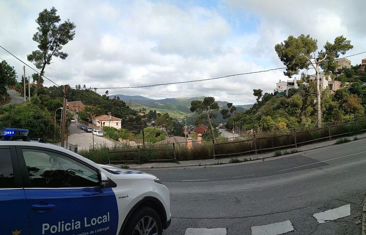 AjTorrelles's tweet photo. La Policia Local de Torrelles demana col·laboració ciutadana per evitar ocupacions il·lícites d'immobles. Durant els darrers dies, la Policia Local ha tingut coneixement d’alguns intents d’entrades forçoses a habitatges desocupats del municipi.
/1 https://t.co/N5z864FLrx