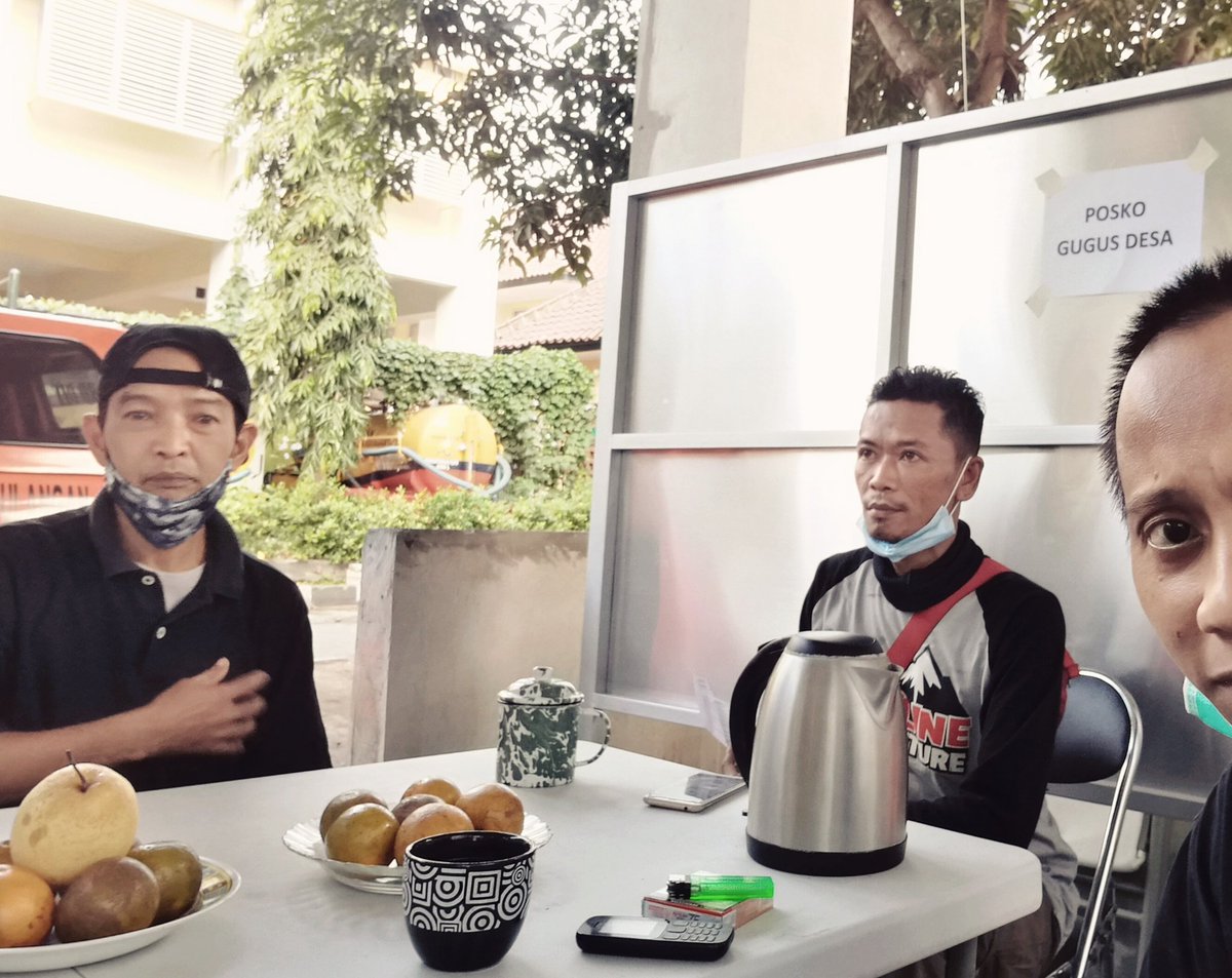 Jangan lupa, besok mas Erwin datang kembali.
Di Youtube Chanel Induk Kenari ( ganti nama lur😂)
.
#covid19 
#parodiedukasi 
#triokolot