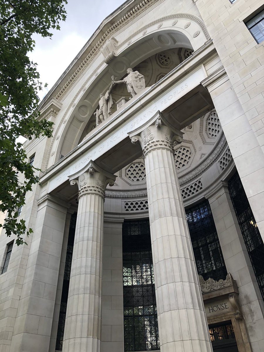 Bush House, the writing says ‘to the friendship of the English speaking peoples’. It was built as an international trade centre and was previously the BBC World Service headquarters