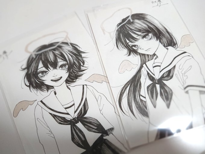 #水曜日の天使たち
明日からのグループ展に連れていくドローイング達です✍︎
パール絵の具を使用したもの、紙を火で炙ったもの、鉛筆画など、色々な試みをしています? 