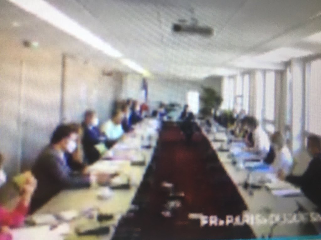 Pt d’étape : réforme grand âge présidée par O Véran et B Bourguignon. Adedom partage l’urgence d’une loi ambitieuse intégrant une révolution de l’offre: New deal, revalorisation des rém (avenant 43) demande un plan de relance <a href="/BrigBourguignon/">Brigitte Bourguignon</a> <a href="/olivierveran/">Olivier Véran</a>