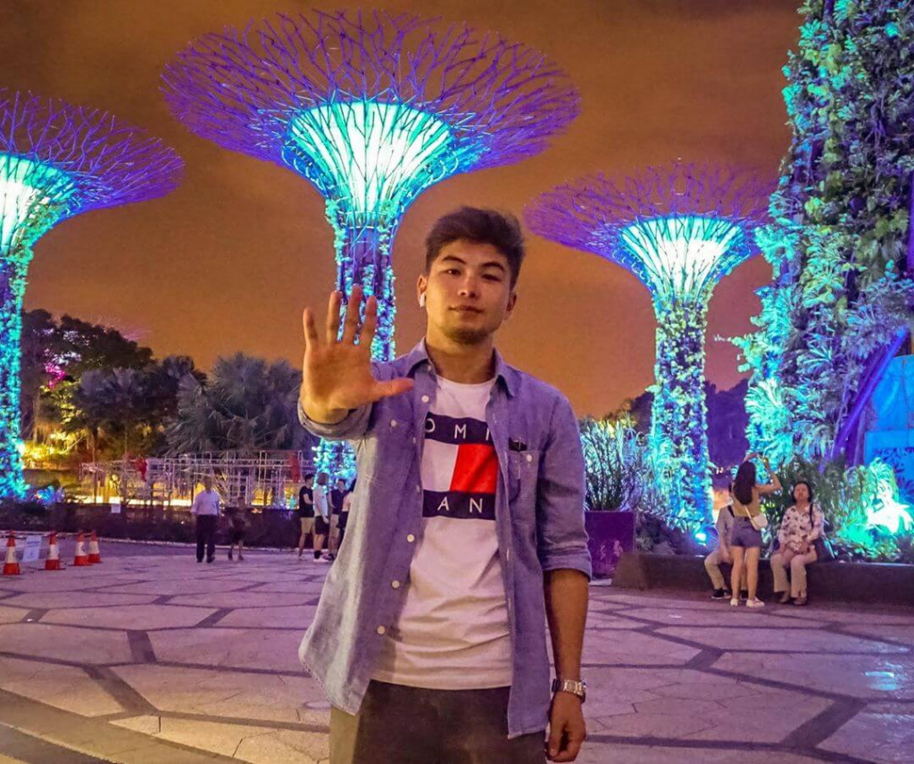 Танцор 
<a href="/Tilan_Sadyrbaev/">Tilan Sadyrbaev</a> : 

После выступления в America’s Got Talent открыл танцевальную студию. Cобрал команду, с которой выступаем. Я удивляюсь, когда вижу людей, на которых когда-то смотрел по телевизору. Этот момент запоминается больше всего. Есть, которые больше вдохновляют