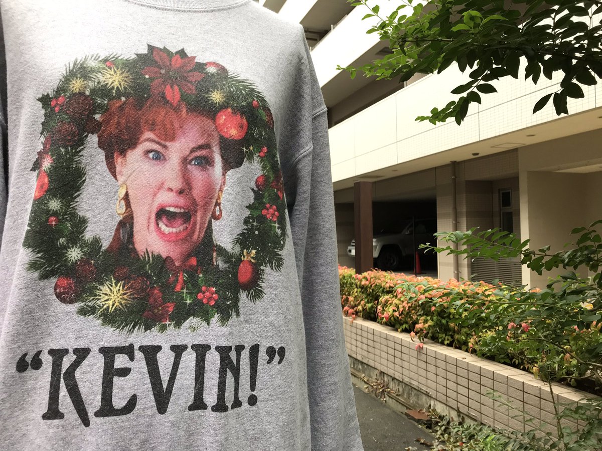 orange_1105's tweet photo. 🎄7.29 wed NEW ARRIVAL🎄HOME ALONE cotton sweat。ケビンのお母さんです🏠👩(商品の問い合わせはDMにてお待ちしております📩) https://t.co/os7WDScVnT