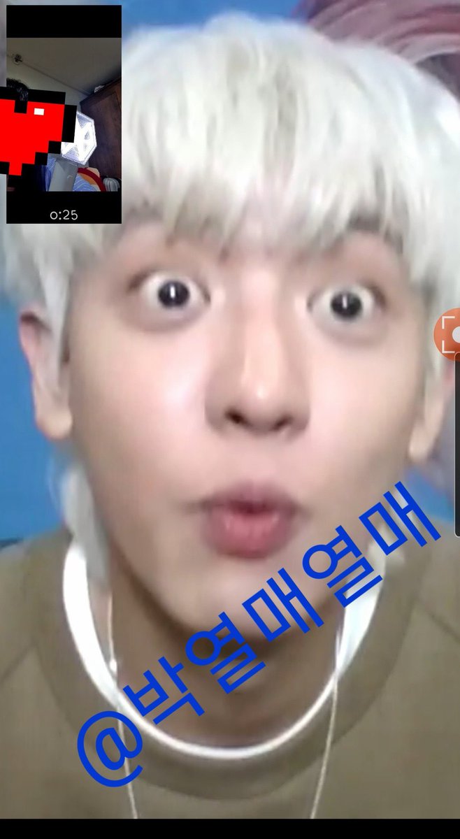 dyooamour's tweet photo. today we got #EXO_CS video call event also got information that #EXO_SC won the 4th week music bank. congratulation EXO and EXOL 🎉🎉🎉
#1BillionViews1stWin @weareoneEXO https://t.co/fHB4WESIYV
