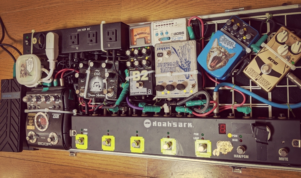 ShingoGtDir's tweet photo. #エフェクター #エフェクターボード #effecter #effecterboard #effectspedal #guitareffects #Distortion #Overdrive #Fuzz #pedalboard #guitar https://t.co/rdNAzQS4j5