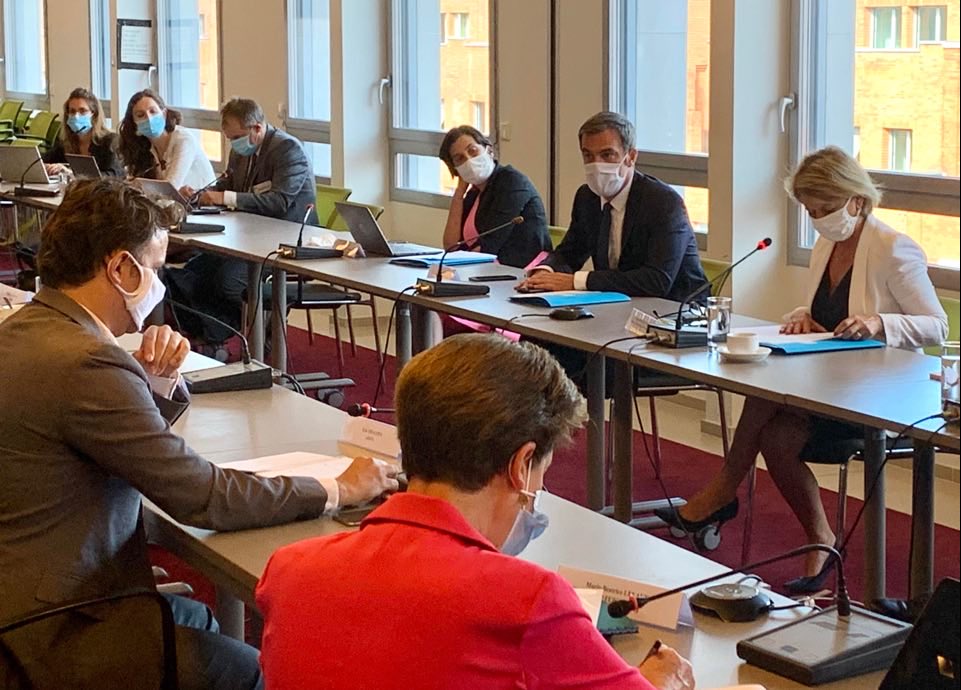 <a href="/ADMRun/">ADMR</a> <a href="/dAboville2/">d'Aboville</a> était avec <a href="/olivierveran/">Olivier Véran</a> et <a href="/BrigBourguignon/">Brigitte Bourguignon</a> pour rappeler l’urgence d’une loi #autonomie et l’attractivité des métiers. Vous pouvez compter sur <a href="/ADMRun/">ADMR</a> lors du « Laroque de l’Autonomie», au plus près des territoires,des personnes accompagnées et des salariés