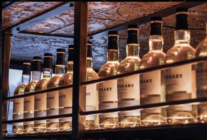 HapennyBridgeIn's tweet photo. We’re open from tomo at 12pm 
We’ve been hard at work in the last few weeks redesigning the pub and turning the lounge into our new Whiskey Bar
Pizza toasties &amp; a couple of 🍺 await 
 info@hapennybridgeinn.com for bookings. 
204 years open 
136 days closed   
Can’t wait for tomo https://t.co/rvbRpFLSGb