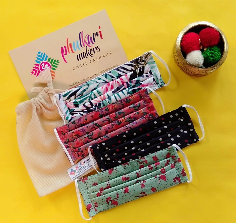 MBCT_Trust's tweet image. Hand embroidered phulkari facemasks made by rural women of Punjab @PhulkariMakers #BassiPathana #PMBP @MBCT_Trust
#WomenEmpowerment #PhulkariMakers #ruralartisans 
Fabric cotton, 3-layer earloop
For any query please contact: + 91 9779392651. 
E: pmbp.mbct2005@gmail.com
#facemasks