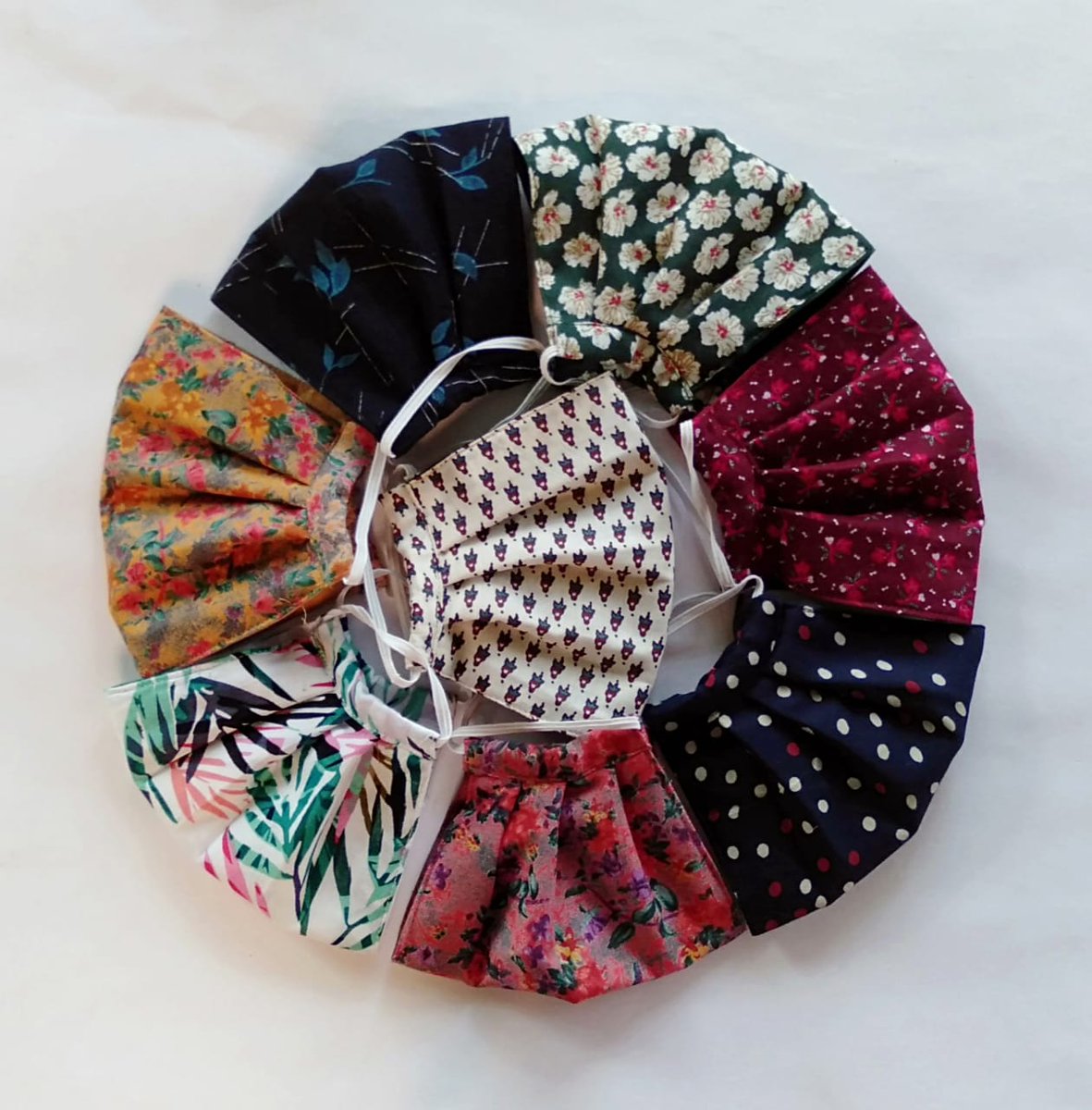 MBCT_Trust's tweet image. Hand embroidered phulkari facemasks made by rural women of Punjab @PhulkariMakers #BassiPathana #PMBP @MBCT_Trust
#WomenEmpowerment #PhulkariMakers #ruralartisans 
Fabric cotton, 3-layer earloop
For any query please contact: + 91 9779392651. 
E: pmbp.mbct2005@gmail.com
#facemasks