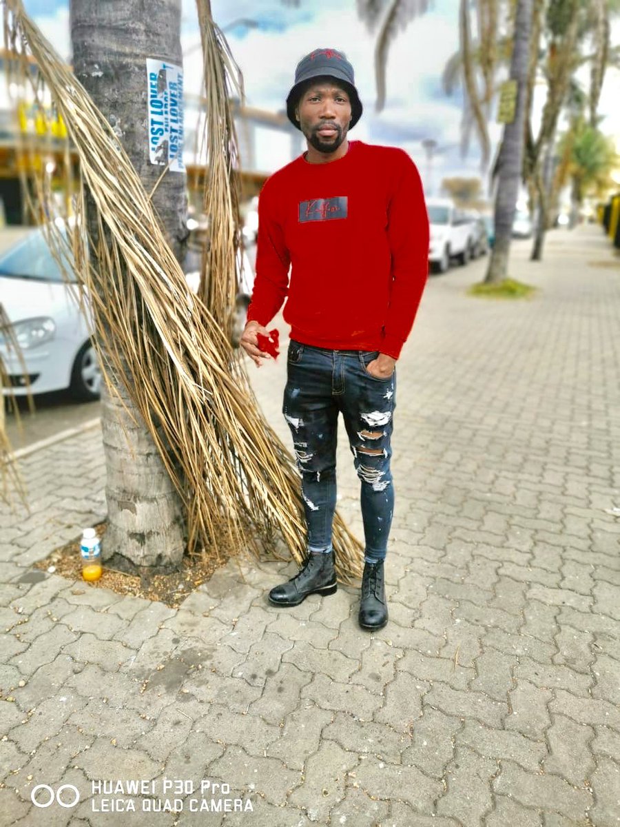 10Jucci's tweet photo. Picture remains the same๐ค๐ค๐ค๐ค #blacklivesmatters #UnityisStrength #equalityisPower #BlackisBOLD #wearwithPride #trueafrican #proudlyAfrican โผ๏ธโผ๏ธโผ๏ธ https://t.co/2q4Ni0HM4d
