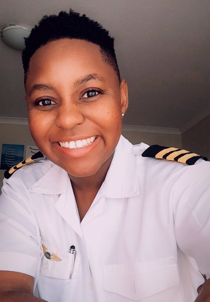 A380Capt_Tumi's tweet photo. Monday motivation of self.
Mara Ke Dese ! #3bars #MondayMotivation https://t.co/h89b6A9nTV