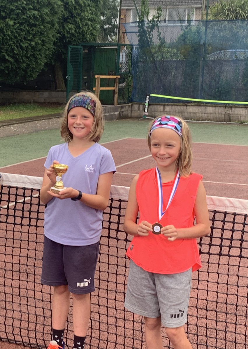 How great it was to watch them and see how much their tennis developed since last year club championship. Very proud of them they are still in U9 category but the managed to snatch R/U and 3rd place in U10! 
@HAJschool <a href="/HeadHanham/">HanhamHead</a> @AvonLTA <a href="/LTACompetitions/">LTA Competitions</a> <a href="/the_LTA/">LTA</a>