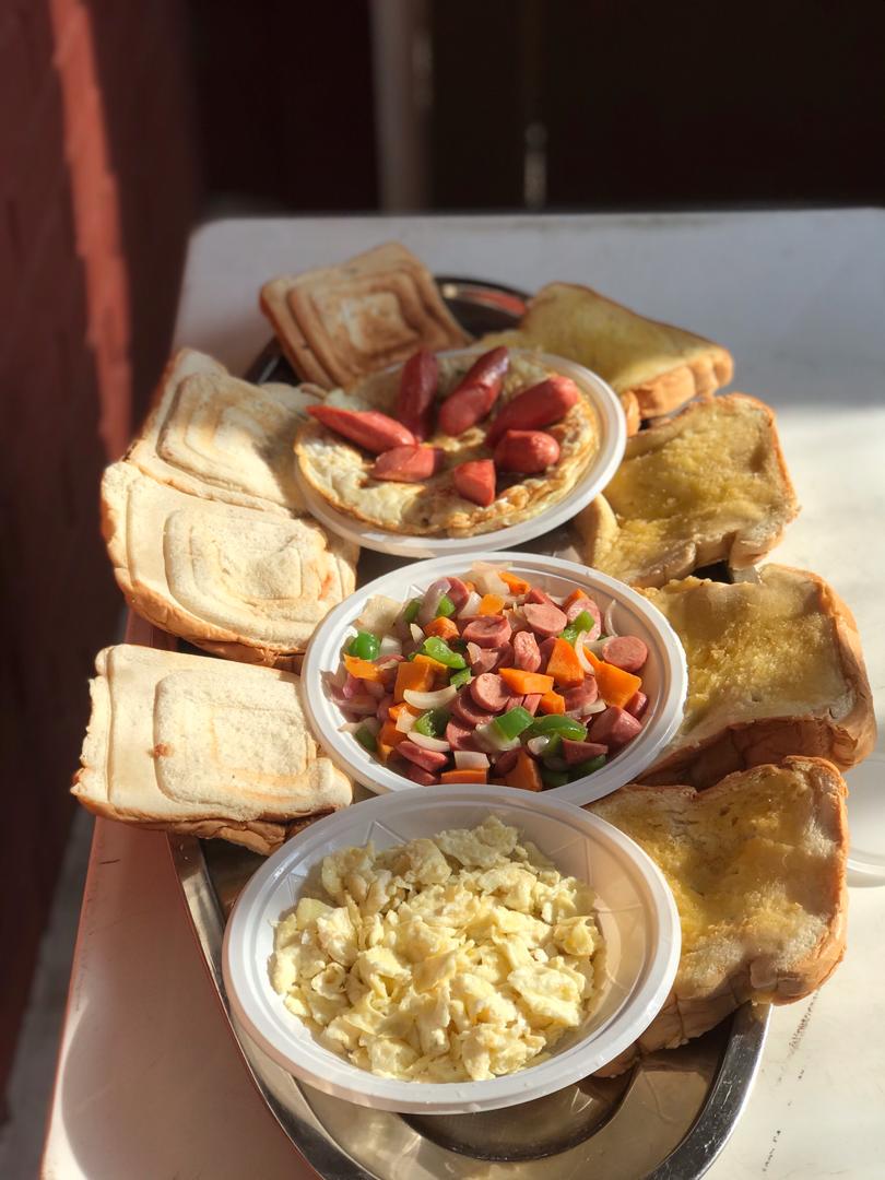 freakyjollof's tweet photo. See what someone ordered from us today. You want some don't you? π
Just enter our dm or contact the number in our bio if you want to have a similar breakfast.
#FreakyBreakfast https://t.co/nEzZ6WsBVk