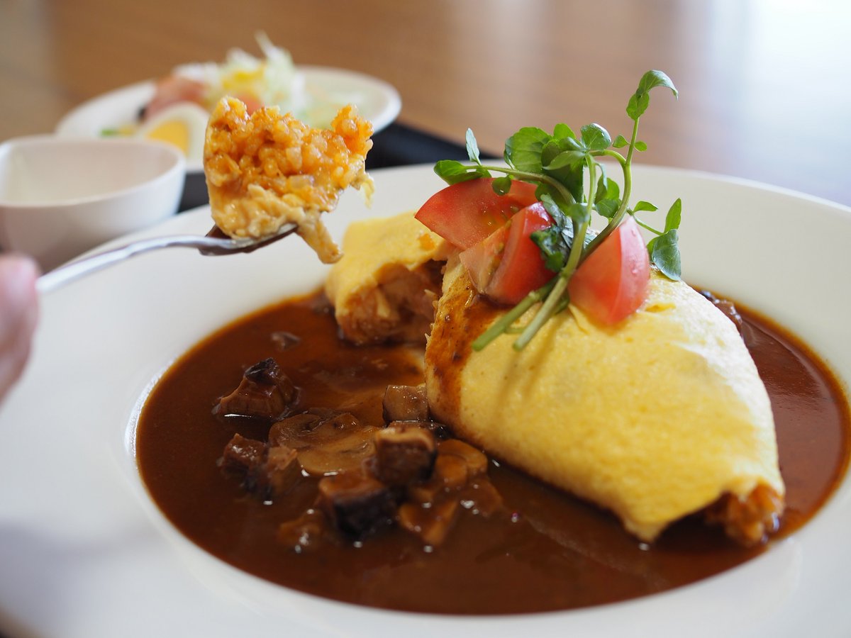高知家 على تويتر 高知県民は オムライスが大好き 日高村にある錦山カントリークラブでは手間暇かけてつくられるデミグラスソースにこだわりの卵が使われた 日高村オムライス を堪能できます T Co Phaqp2tm4h 高知家 高知県 高知 日高村 オムライス